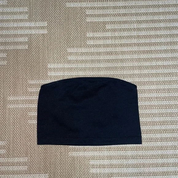 Abercrombie black tube top - Picture 4 of 5